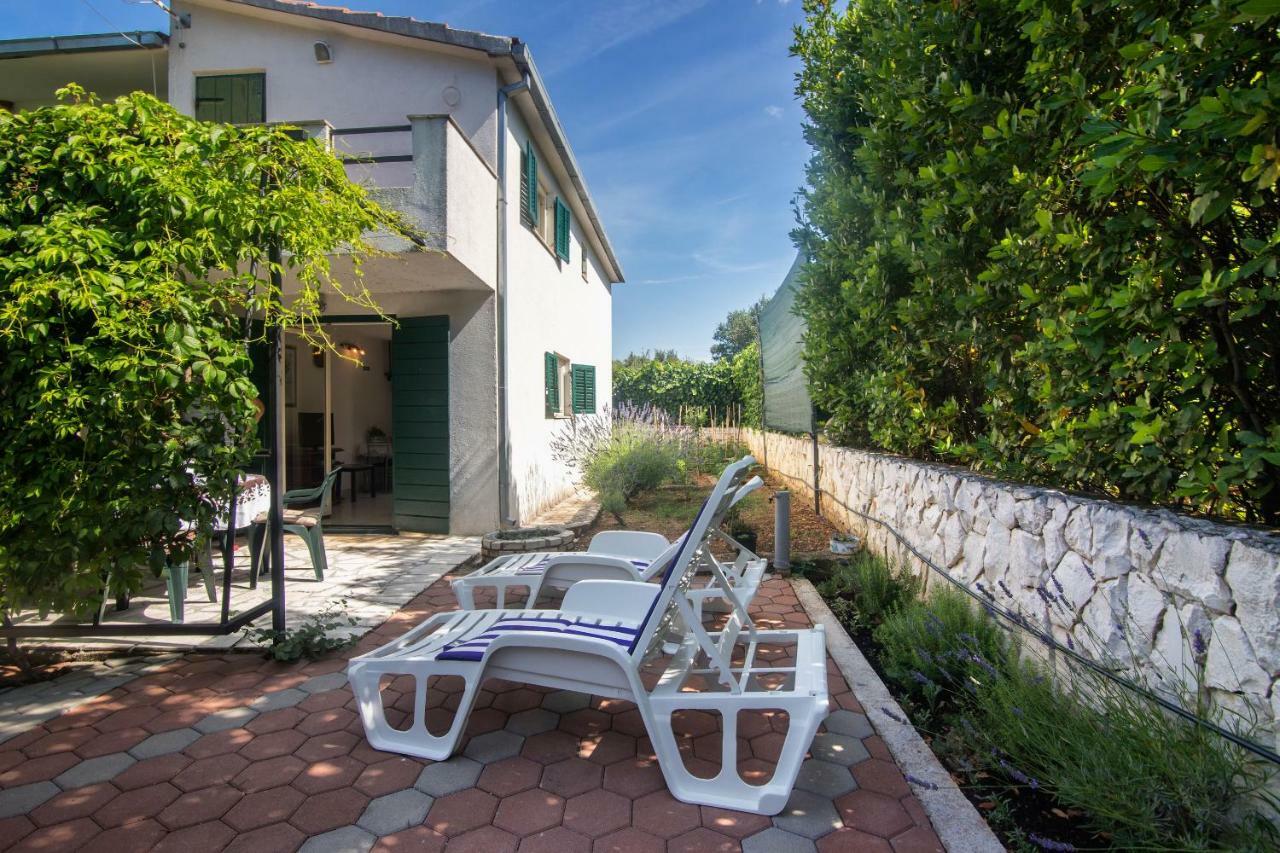 Apartment Josipa Vinisce Exterior photo